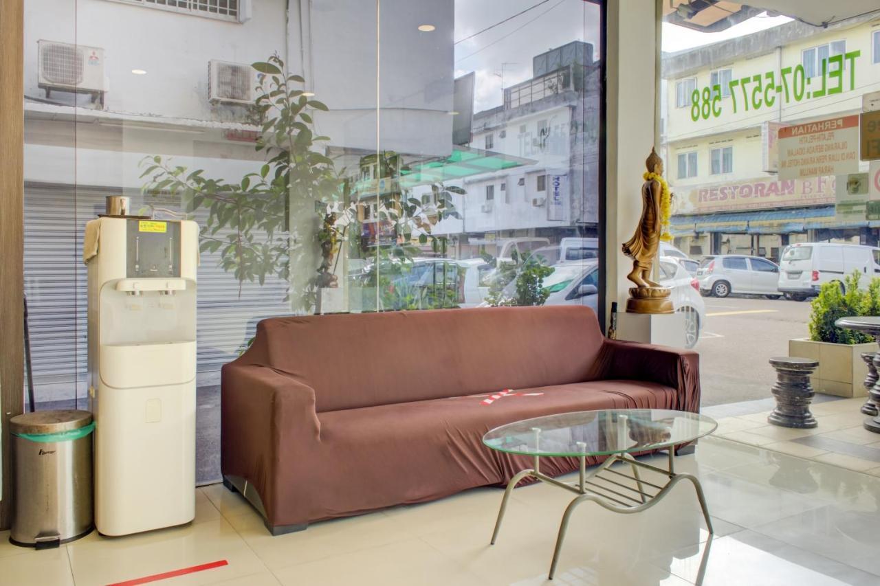 Oyo 90028 Ragula Hotel Johor Bahru Exterior photo