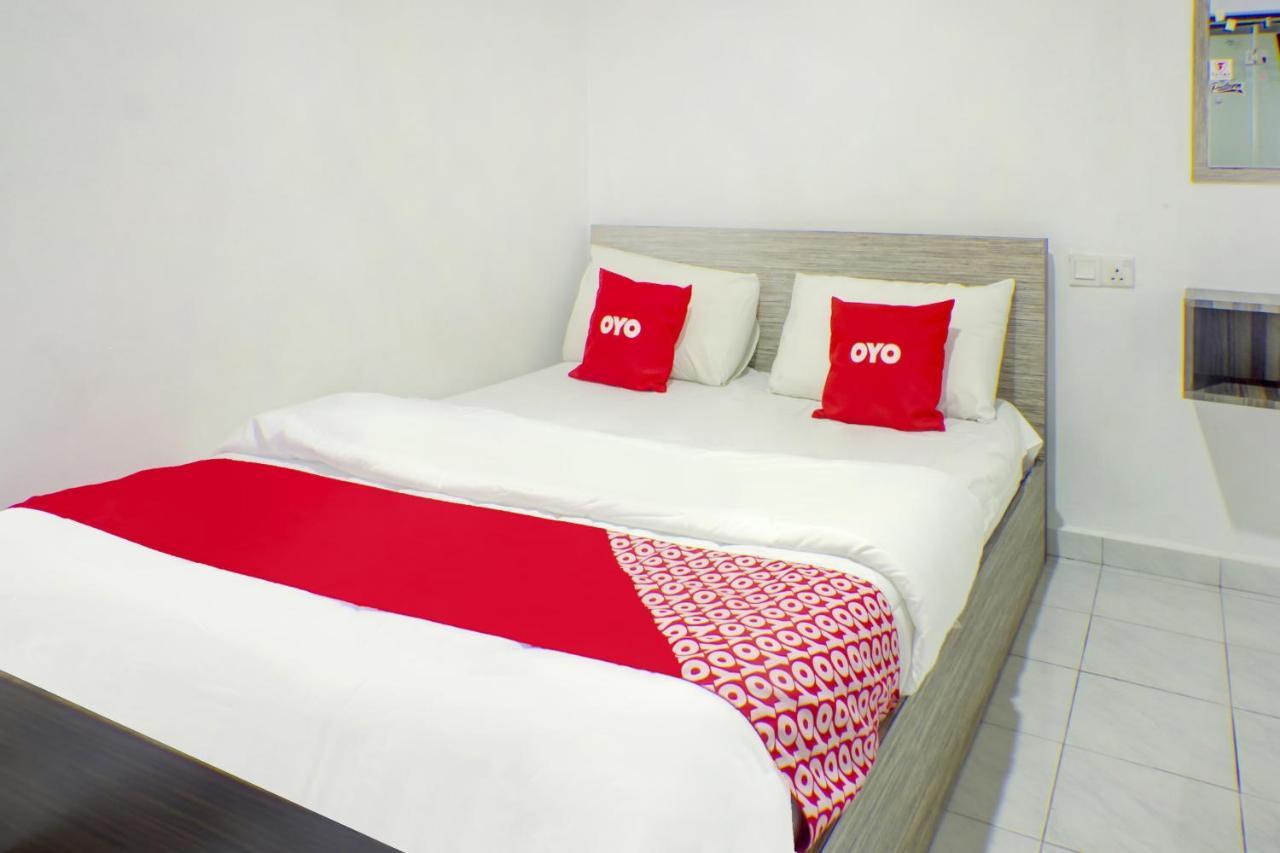 Oyo 90028 Ragula Hotel Johor Bahru Exterior photo